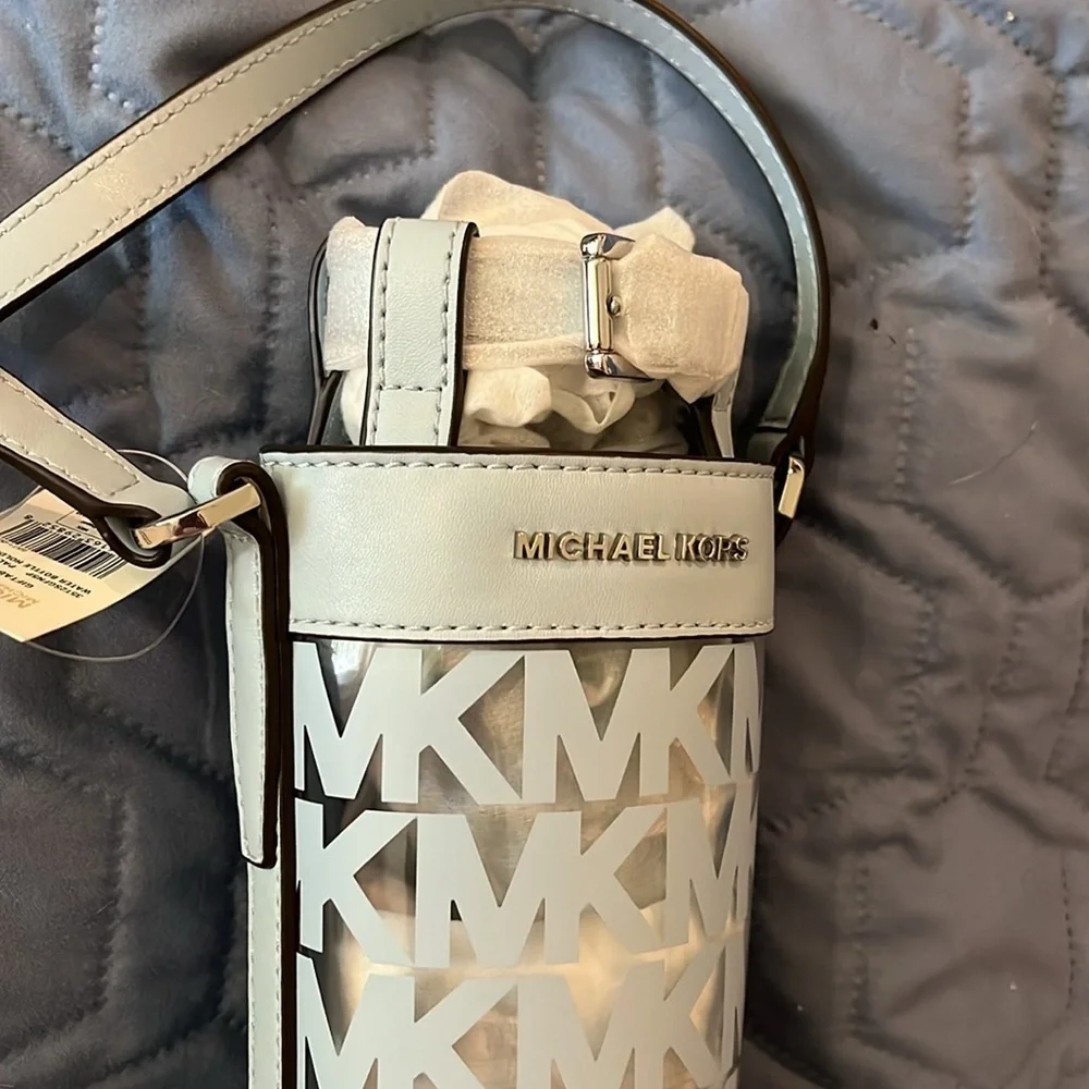 NWT  MICHAEL KORS PALE OCEAN BLUE WATER BOTTLE HOLDER Bag